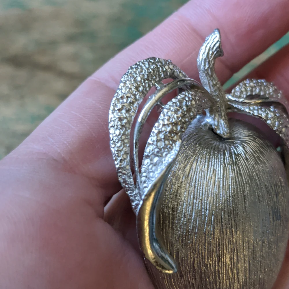 Vintage Sarah Coventry Silver-Tone Apple Brooch Pin with Necklace Pendant